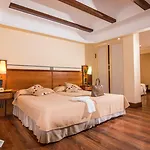 Hotel Abades 4*