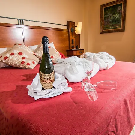 Hotel Abades