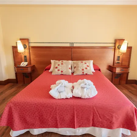 Hotel Abades