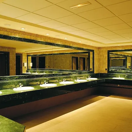 Hotel Abades 4*
